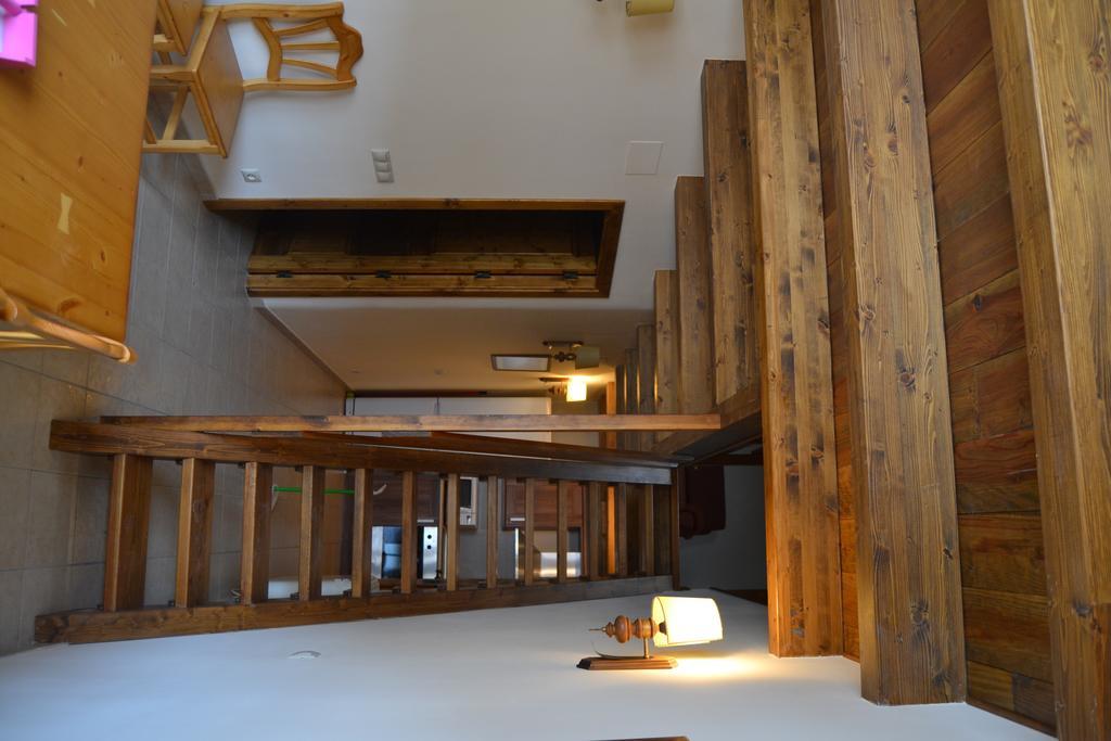 Hostal La Muntanya Castellar De N'Hug Buitenkant foto