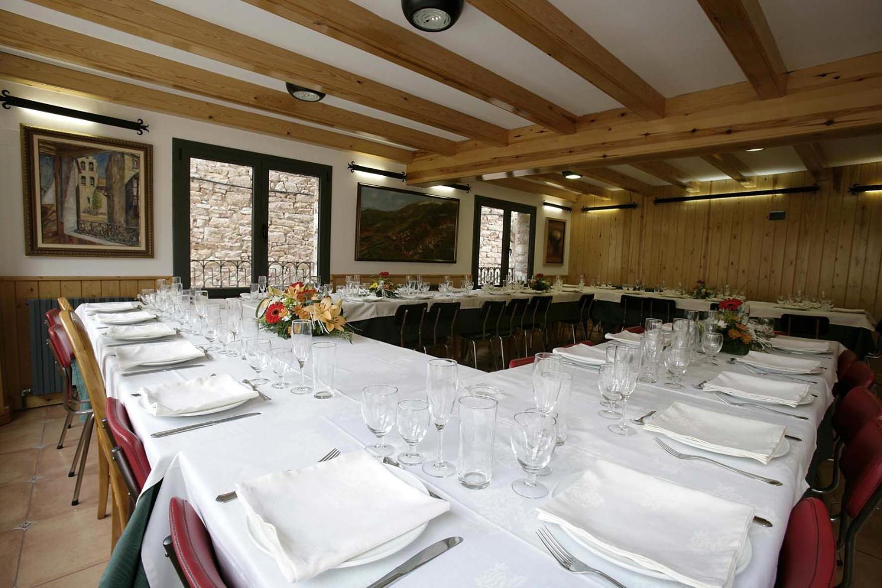 Hostal La Muntanya Castellar De N'Hug Buitenkant foto