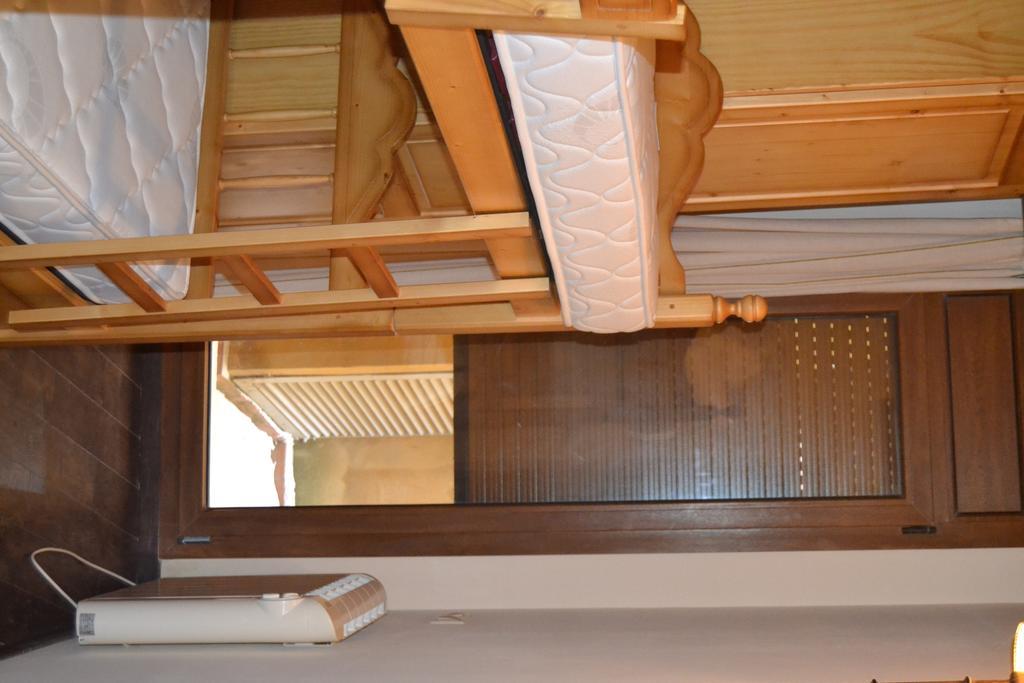 Hostal La Muntanya Castellar De N'Hug Buitenkant foto